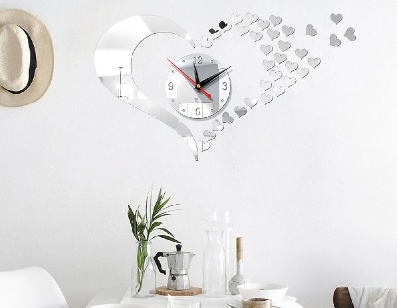 Đồng hồ treo tường 3D hình tim hiện đại