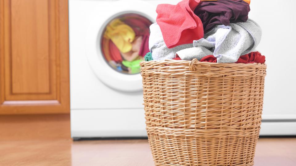 Thời điểm giặt quần áo tối ưu là sáng sớm